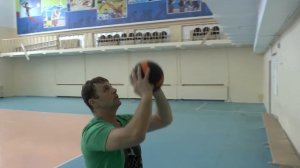 Обучение волейболу. Медбол (набивной мяч)