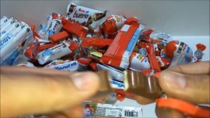 Kinder Chocolate - German Candy Tester - Kinderschokolade Süssigkeiten Test A LOT OF CANDY