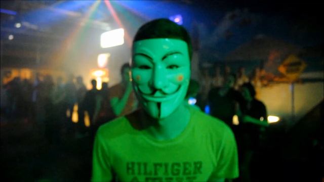 MÁME RÁDI NICKYHO ROMERA A BIKINY | 12. duben 2013 | U- BEACH CLUB смотреть онлайн