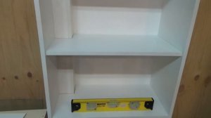 Как повесить кухонный шкаф