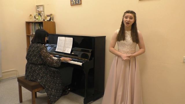 «Синий платочек» муз. Е. Петерсбургского, сл. В. Максимова, исполняет Стадник Дарья смотреть онлайн