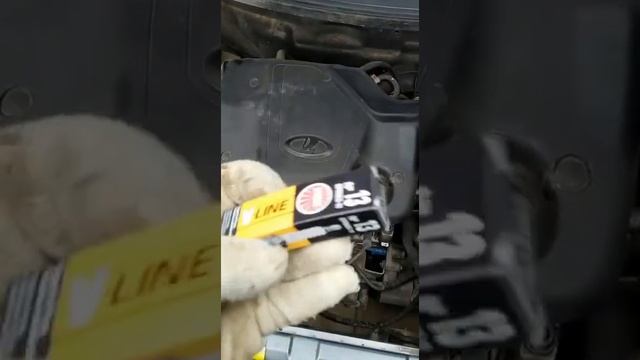 Замена свечей зажигания на ваз 2110,8 кл.двигатель. свечи NGK смотреть онлайн