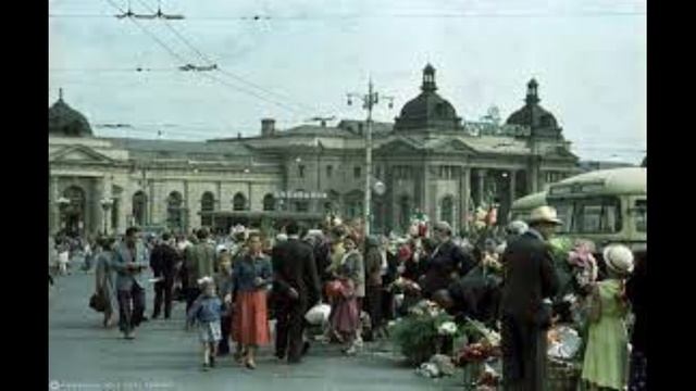 В. Ерофеев. "Москва - Петушки".  Москва. На пути к Курскому вокзалу. Читает Д. Грызлов. СЛАЙДФИЛЬМ