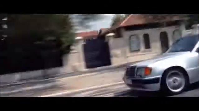 Taxi 1 (1998) Poursuite Complète Mercedes E500 Vs Peugeot 406 V6