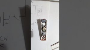 Самый простой индикатор скрытой проводки.