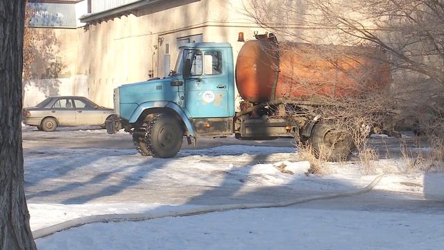 Вода затопила частный сектор на улице Карбышева в Костанае смотреть онлайн