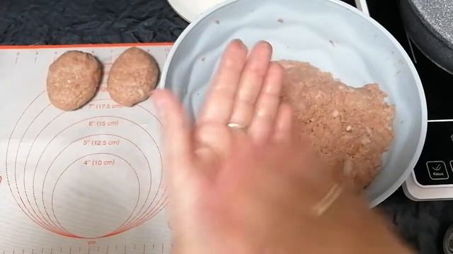 Как приготовить домашние котлеты
