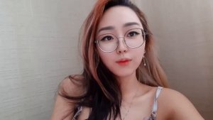 Казашка делится личным опытом работы в приложении для знакомств ?