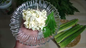 Самый простой салат из черешкового сельдерея! Как замораживаю.