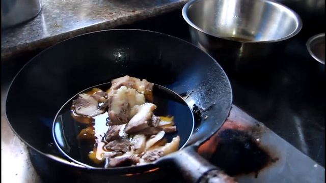 СекретыКитайскойКухни 10. Суп из желудка. пельмени на пару, говядина с овощами смотреть онлайн