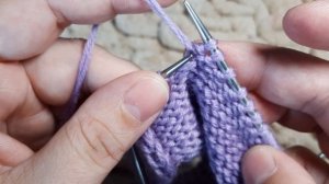 Второй этап вязания носков спицами. Вязание пятки.