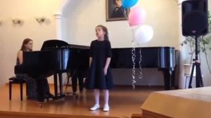 Песня"Волшебный цветок",исполняет Зуева Кристина,8лет
