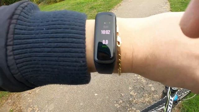 Recensione del Samsung Galaxy Fit 2 смотреть онлайн