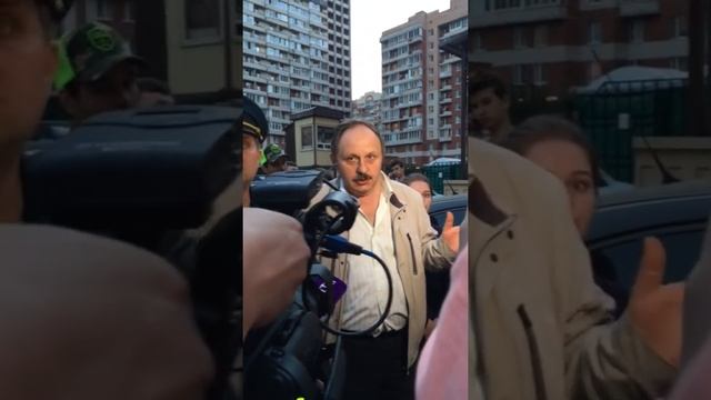 Ответ властей по поводу трещины на жилом доме смотреть онлайн