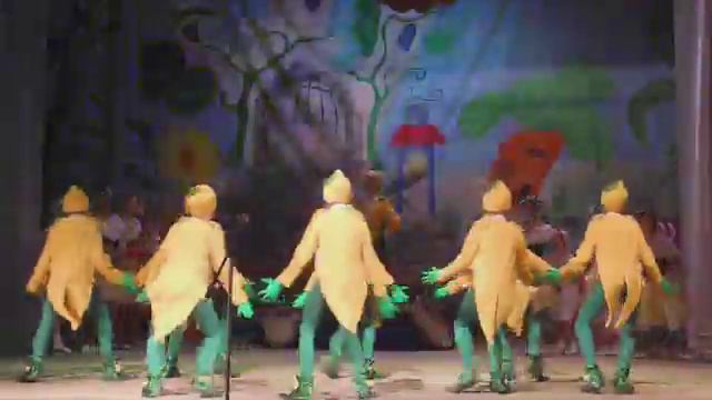 Музыкальный спектакль "Чудо-Город-Дар" по мотивам книги итальянского писателя  Д.Родари "Чиполлино"