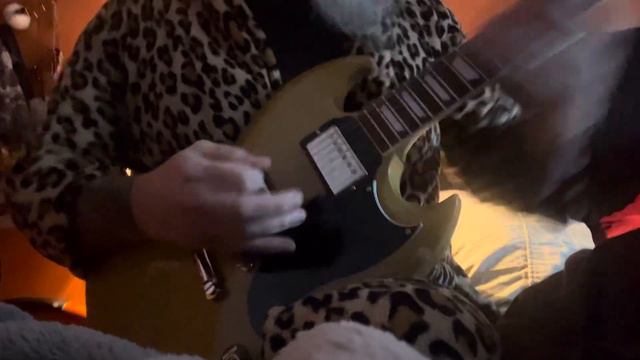 2023 Gibson SG 61 TV Yellow & Blackstar St James 6L6 Head смотреть онлайн