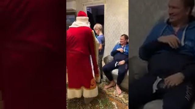 Дед Мороз и Снегурочка 2021 смотреть онлайн