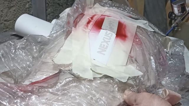 Нанесение надписей через трафарет