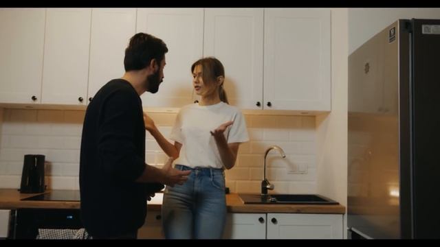 ВЫБИРАЛА МЕЖДУ МУЖЕМ И ЖЕНАТЫМ ЛЮБОВНИКОМ смотреть онлайн