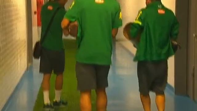 Dani Alves, Lucas Moura and Dante singing смотреть онлайн