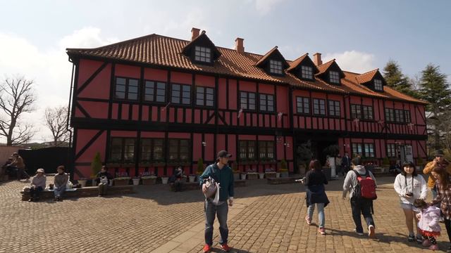 4K・ Сакура в парке Андерсена смотреть онлайн