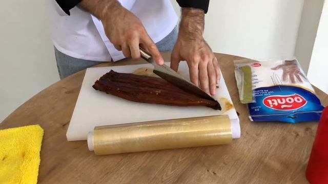 Нарезка угря для роллов и суши смотреть онлайн