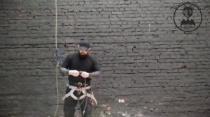 Подъём по верёвки при помощи жумара