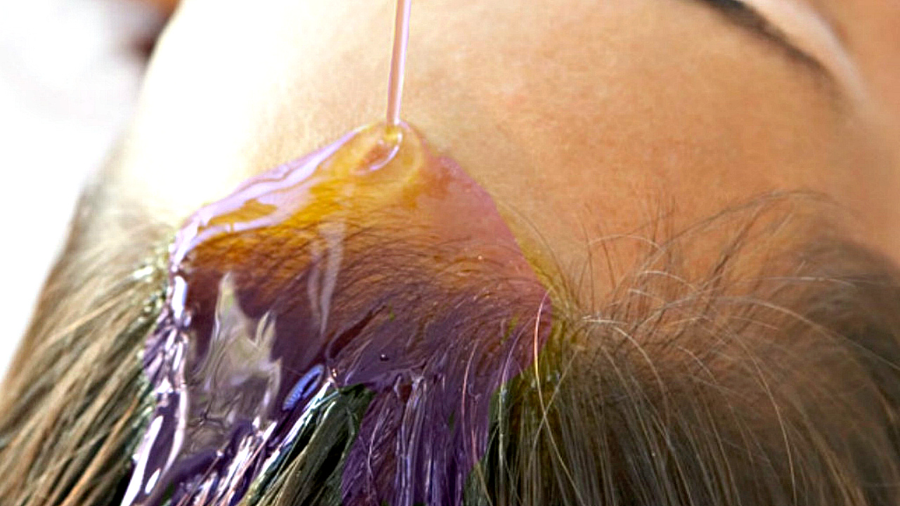 Намажьте этим голову на ночь и утром вы не узнаете свои волосы! Как сделать ночную маску для волос смотреть онлайн