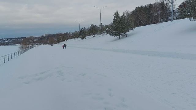 Cуп из консервированной рыбы. Готовим на природе. смотреть онлайн