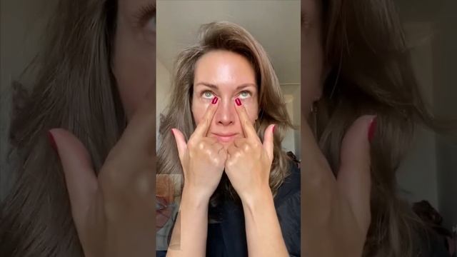 Идеальные глазки, без отёков, суфов, морщнин смотреть онлайн