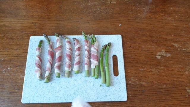 СПАРЖА В БЕКОНЕ.✫2 ИНГРЕДИЕНТА и 5 МИНУТ!✫КЕТО РЕЦЕПТЫ. Как вкусно приготовить спаржу.