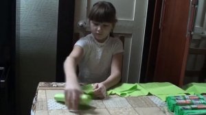 Чернова Катя Платье для Осени из мусорных пакетов