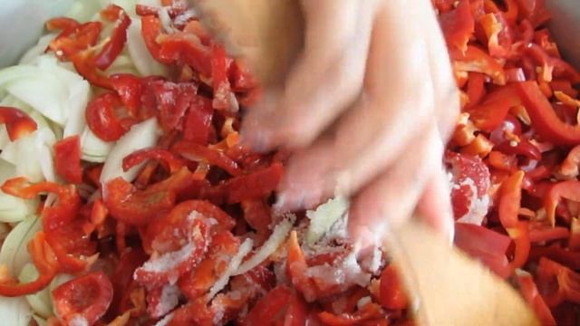 ОЧЕНЬ ВКУСНАЯ УНИВЕРСАЛЬНАЯ ЗАКУСКА. Обалденное лечо . Рецепты Алины.