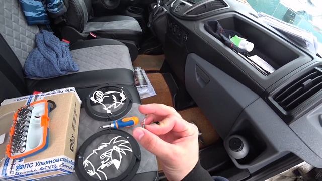 Как живёт деревня в России, установка защитных грилей)) смотреть онлайн