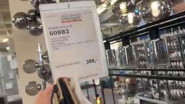 Отзовитесь,у нас снег,а я в мебельный магазин,не повезло с холодильником,Володя дальше на больнично