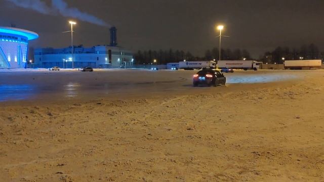 KIA Stinger на льду смотреть онлайн