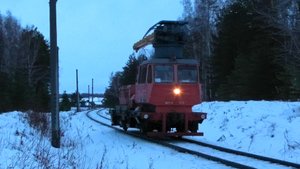 Мотовоз МПТ4-717 следует по перегону Красные Орлы - Егоршино