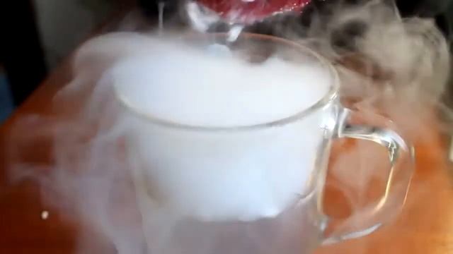 Как добыть сухой лед своими руками в домашних условиях Инструкция (Самодел) 4- серия. смотреть онлайн