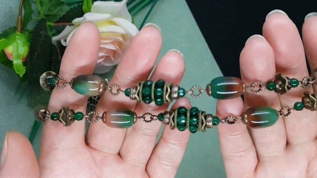 Колье с Бусинами и шестерёнками. Necklace.