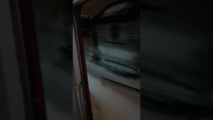 У всей электрички не работают двери! А машинист просит отойти и следует по маршруту!!!