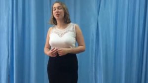 Влада Плеханова.Студентка колледжа "26 КАДР". Читает стихотворение "Есть в осени первоначальной..."