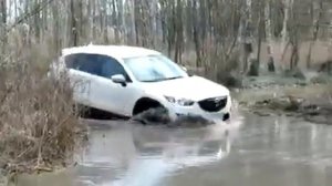 Mazda cx5 2.5, полный привод проходимость в грязи :)