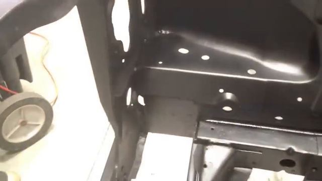 Installing a fender apron on a 1972 Mach 1 Fastback - Day 49 - Part 3 - The Original Zpizza смотреть онлайн