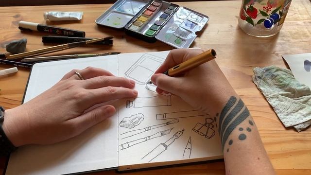 DAY 1 || Urban Sketching At Home 7 Day Challenge смотреть онлайн