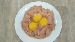 Просто залейте ЯЙЦАМИ куриную ГРУДКУ. Получается сочно, нежно.Запеканка из куриного филе.mp4