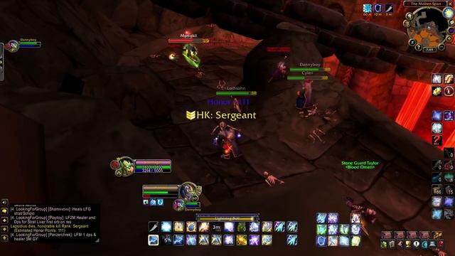 Battling Hundreds Of Alliance - Elemental Shaman WPvP - WoW Classic смотреть онлайн
