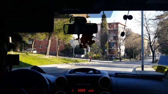 Croatian Taxi ride spots classic Fiat and Renault R4 смотреть онлайн