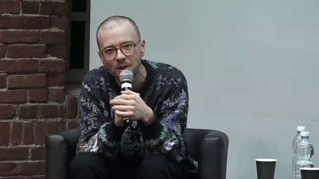 Беседа Ильи Долгова и Евгении Сусловой в пространстве Арсенала в Нижнем Новгороде смотреть онлайн