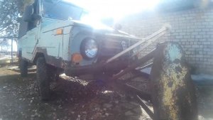 Лопата на луаз для чистки снега.