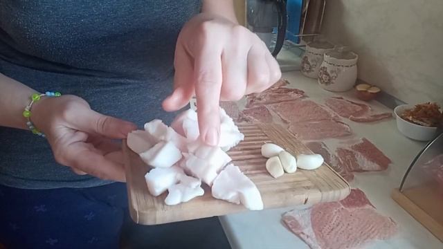 И рыба под маринадом.И травма Марусеньки.И пальчики свиные. смотреть онлайн